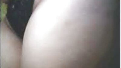 Spunking cum čez njene ljubke velike joške handjob